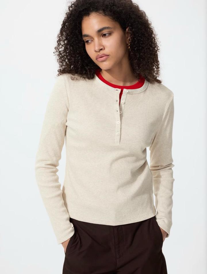 Лонгслив UNIQLO в рубчик
