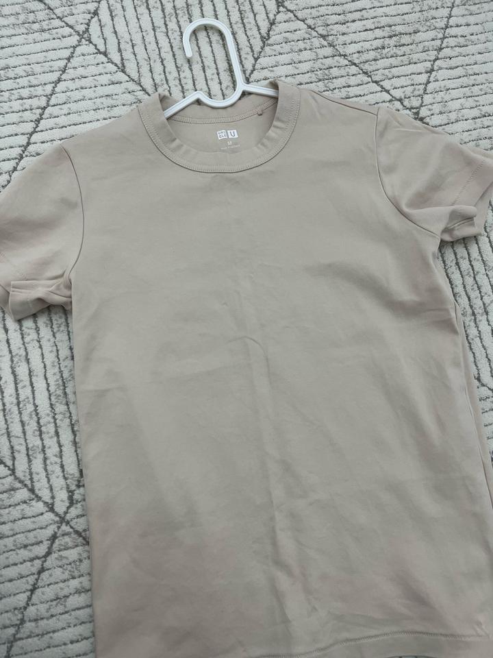 Футболка UNIQLO
