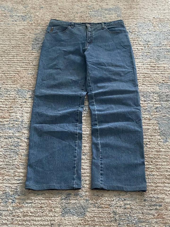 Джинсы Armani Jeans Metal logo