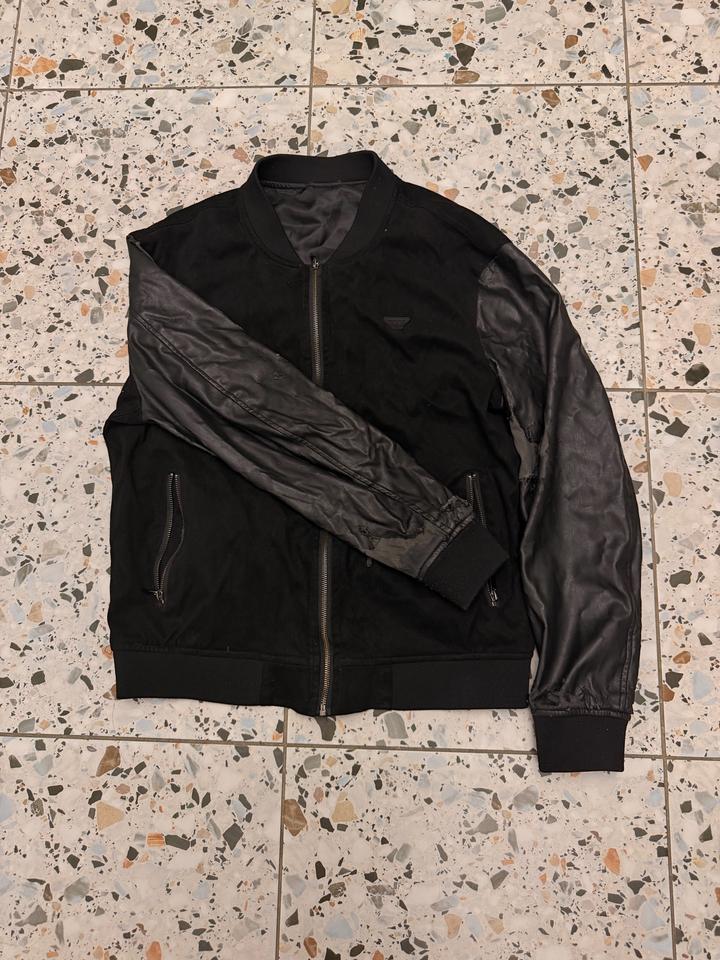Бомбер Emporio Armani