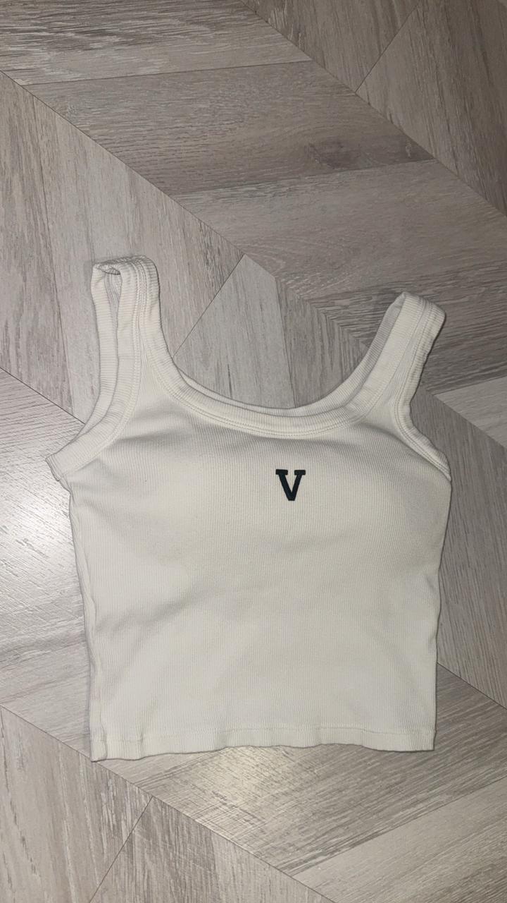 Укороченный топ