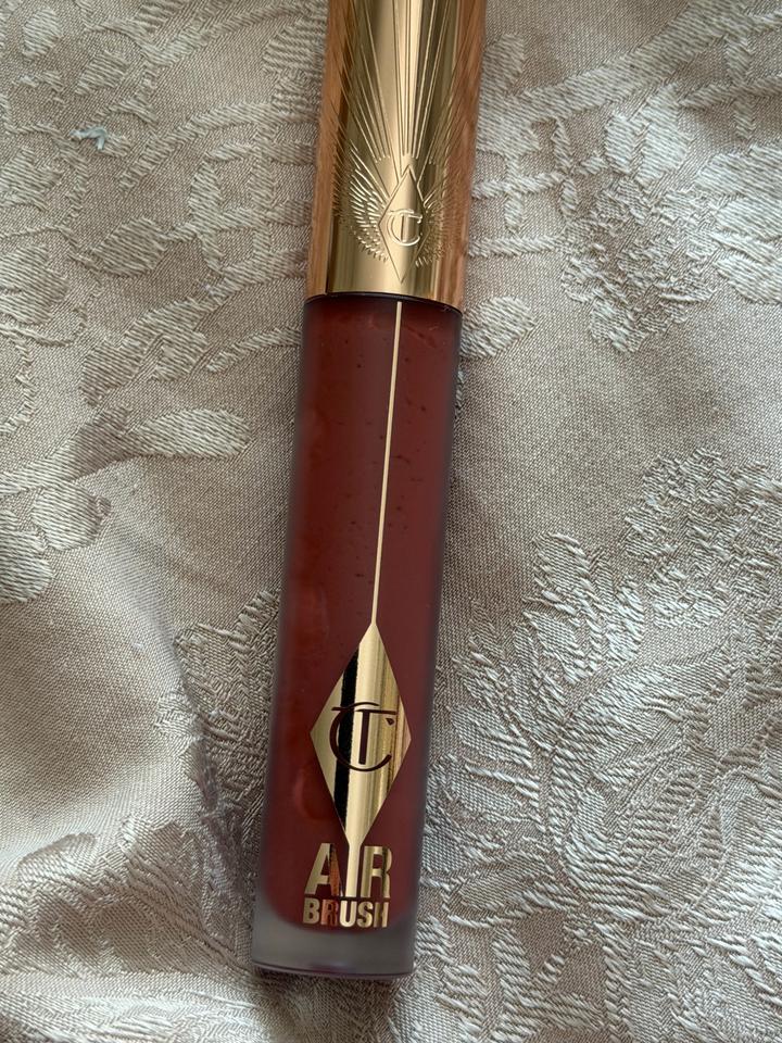 Жидкие румяна Charlotte Tilbury Airbrush