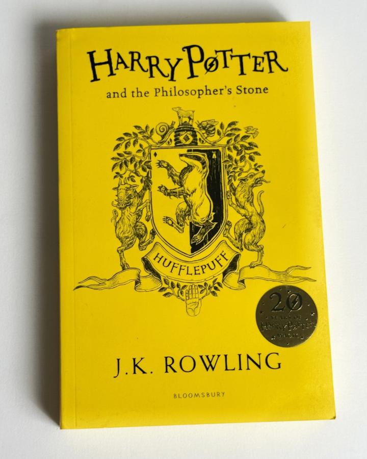 Harry Potter and the Philosopher's Stone  (Hufflepuff Edition — 20th Anniversary