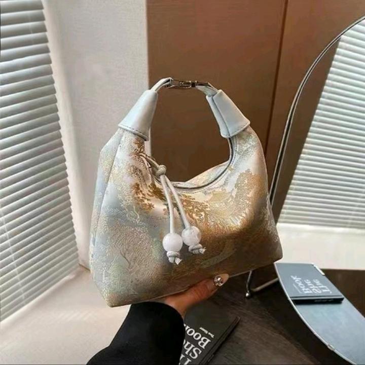 Нет бренда