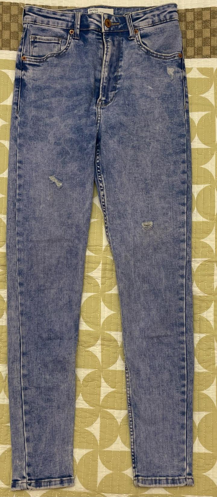 Джинсы Bershka