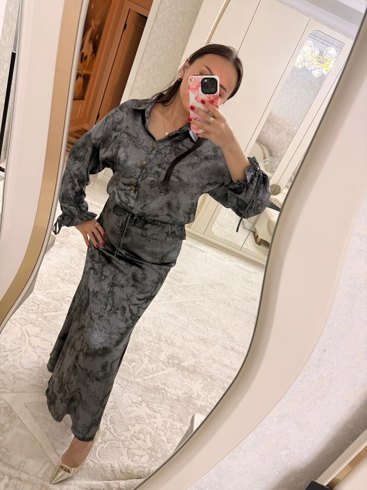 Костюм двойка с рубашкой и юбкой