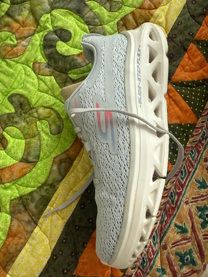 Skechers