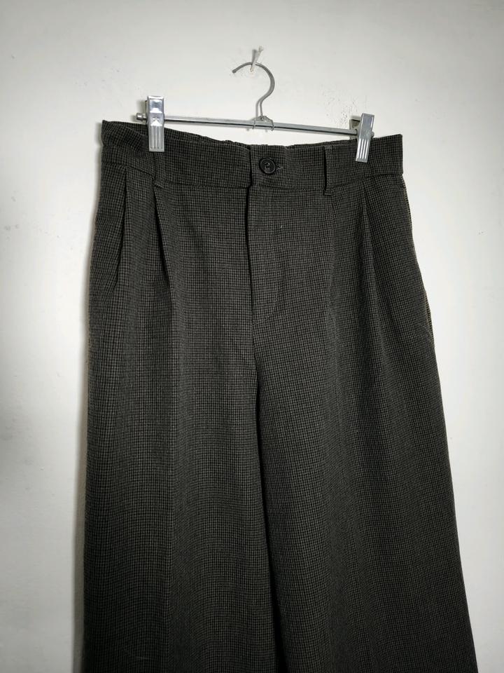 Брюки Zara в стиле dark academia