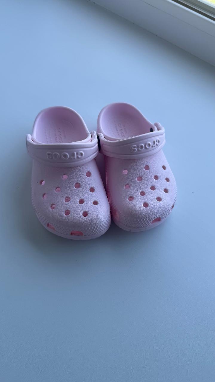 Crocs