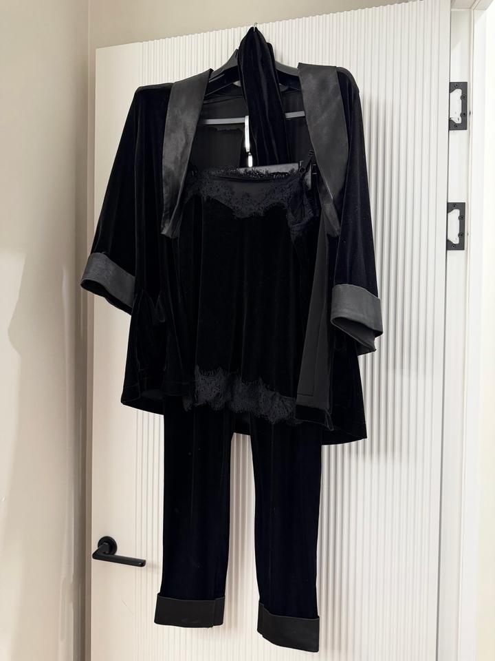 IC COLLECTION