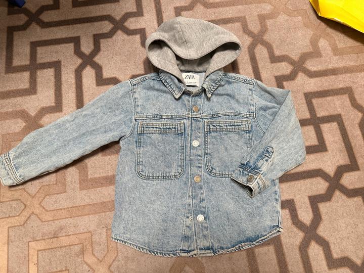Детская джинсовая куртка ZARA