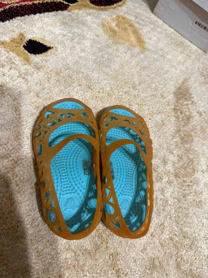 Crocs