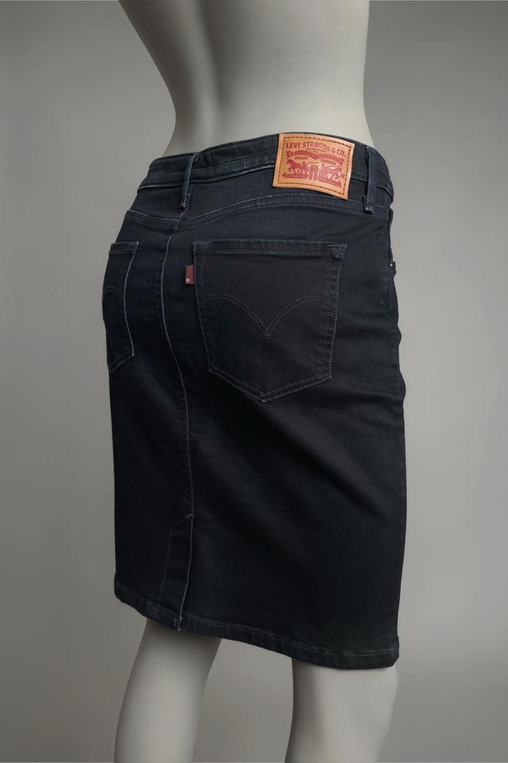 Levi's