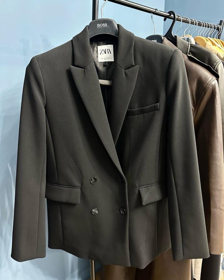 Двубортный пиджак ZARA