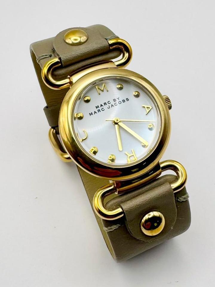 Женские часы MARC BY MARC JACOBS