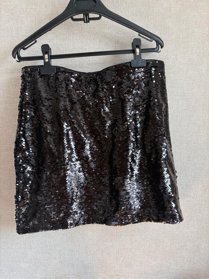 H&M