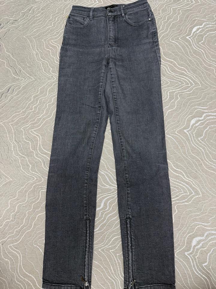 Джинсы Massimo Dutti