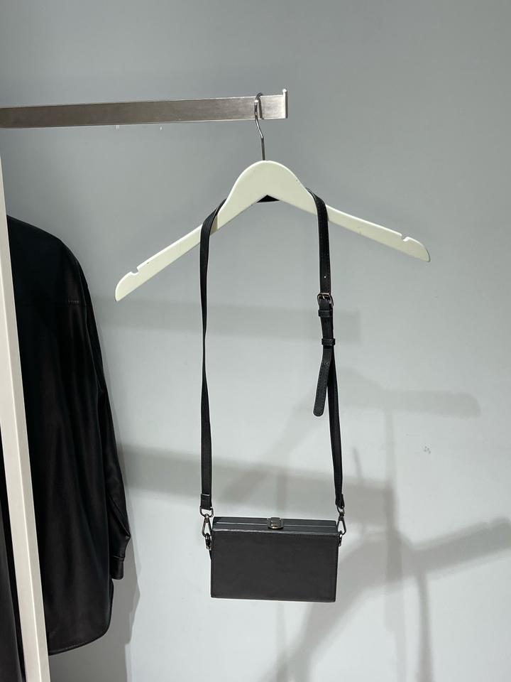 Сумка-шкатулка ZARA