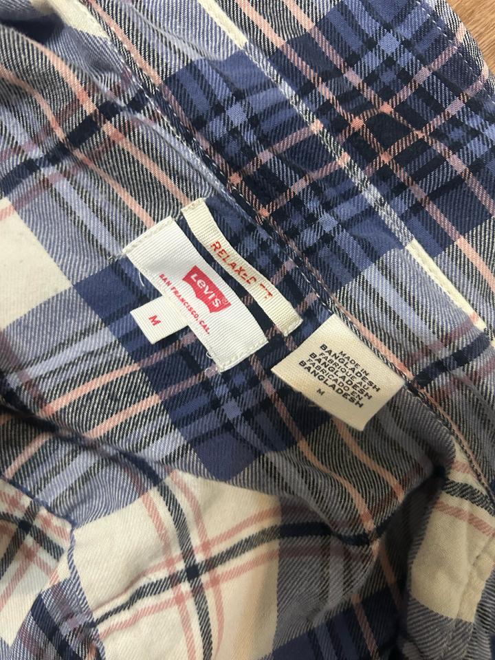 Levi's