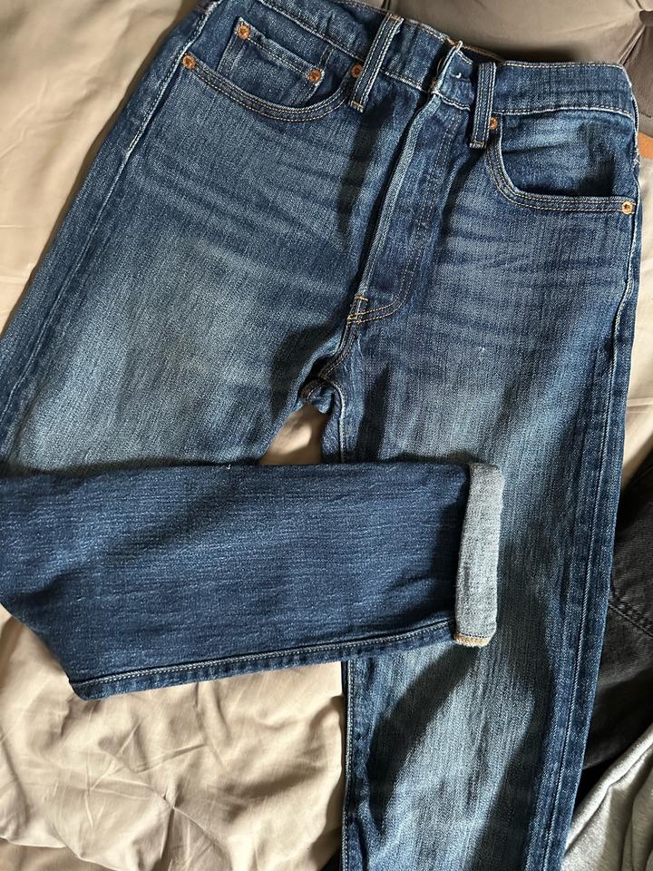 Джинсы Levi's