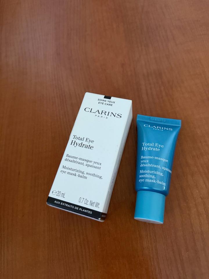 Clarins Total Eye Hydrate маска-бальзам для кожи вокруг глаз