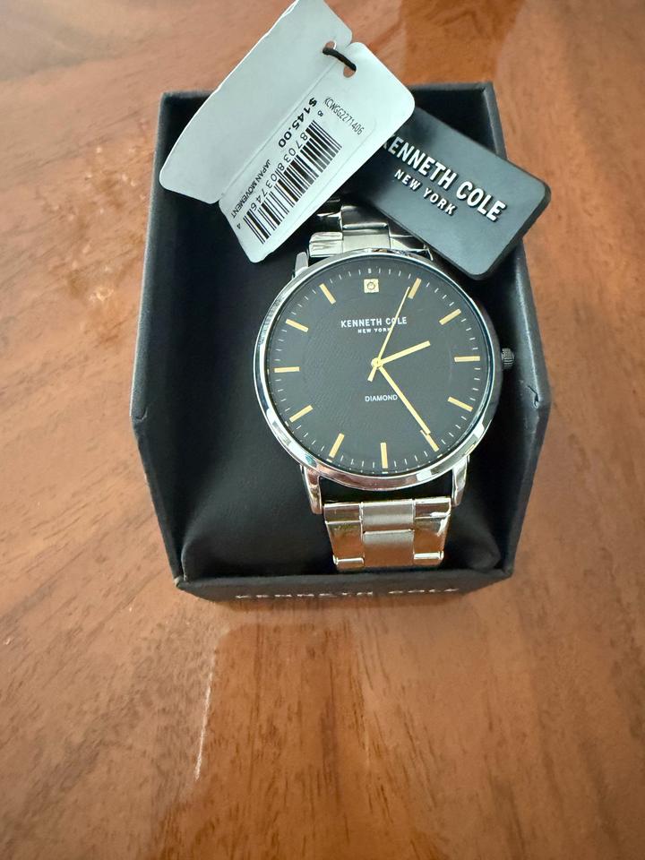 Kenneth Cole