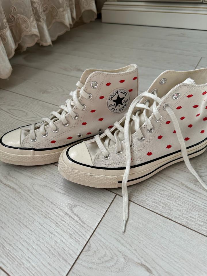 Converse