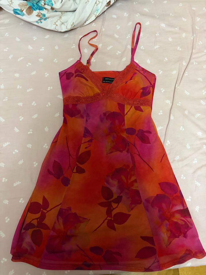 платье повседневное urban outfitters