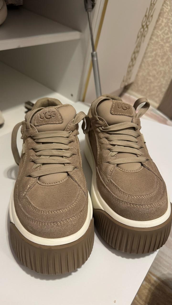 UGG кроссовки на платформе