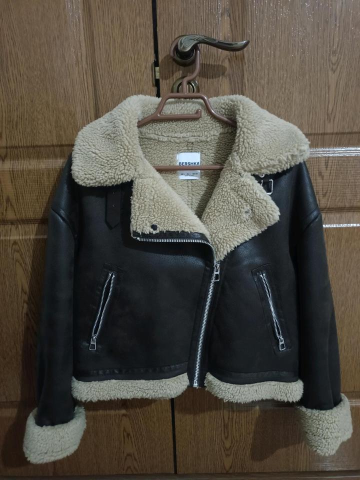 Дубленка Bershka