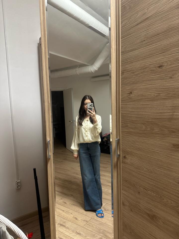 H&M Блузка с длинным рукавом на завязках