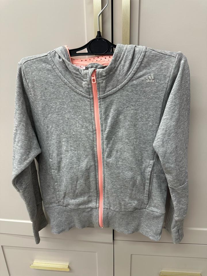 Толстовка adidas спортивная ковта