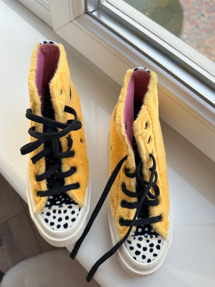 Converse