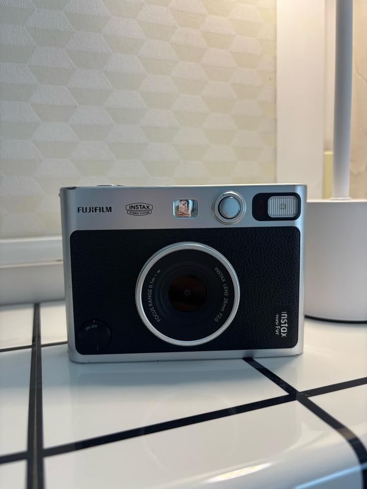 Instax