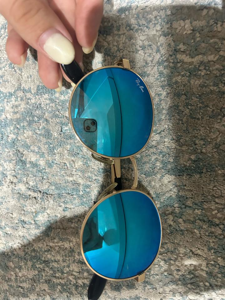 Ray-Ban