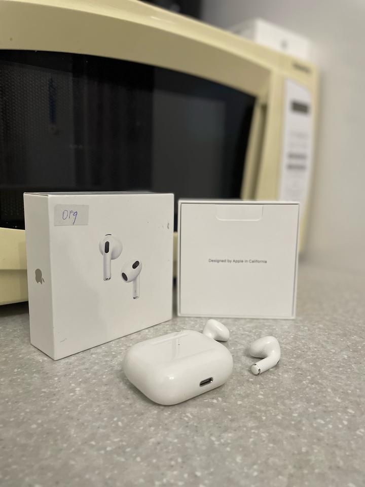 Наушники Apple AirPods 3rd generation оригинал