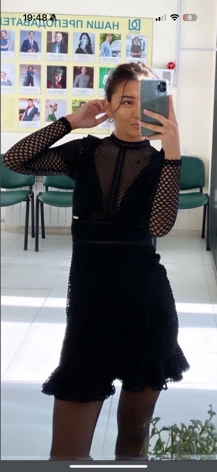 Платье Guess