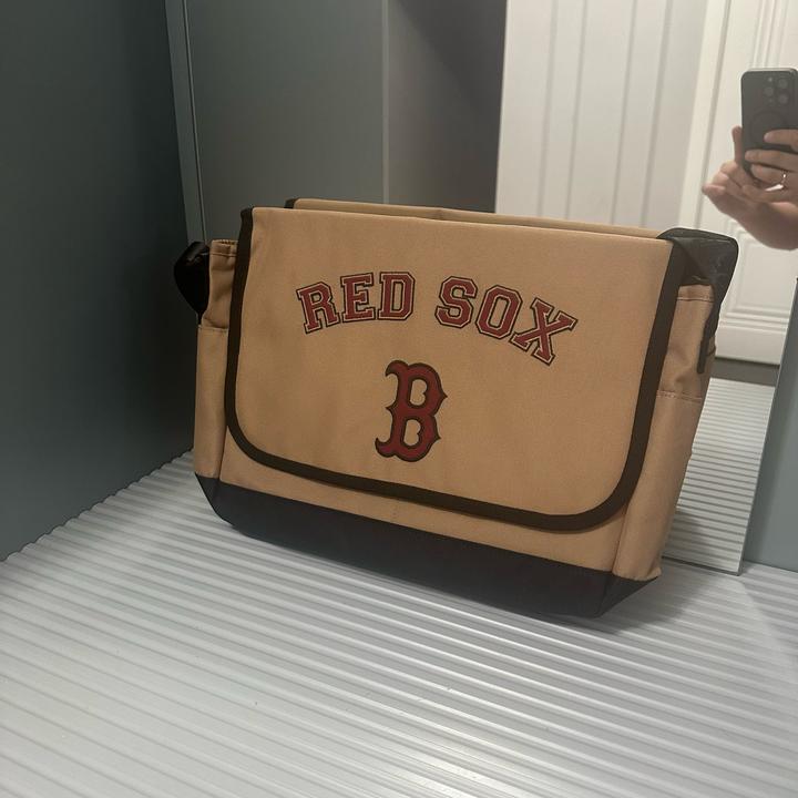 MLB
