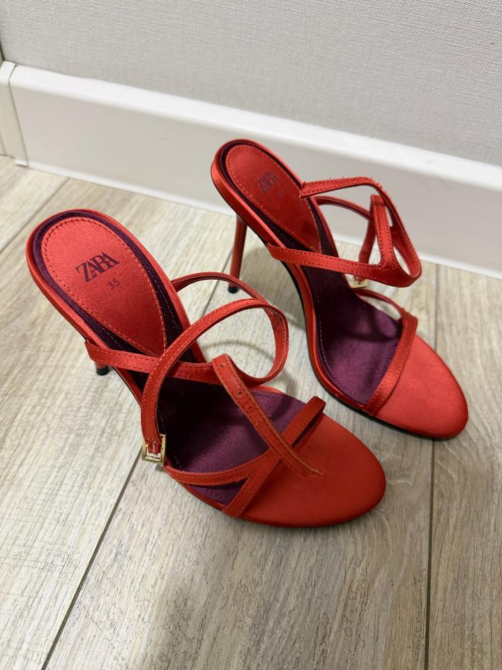 Босоножки ZARA