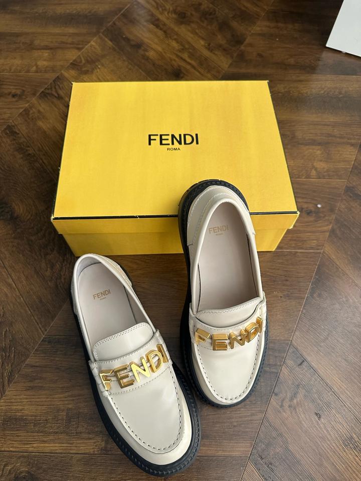 Лоферы Fendi