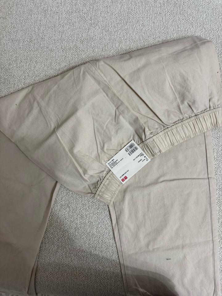 Брюки Uniqlo