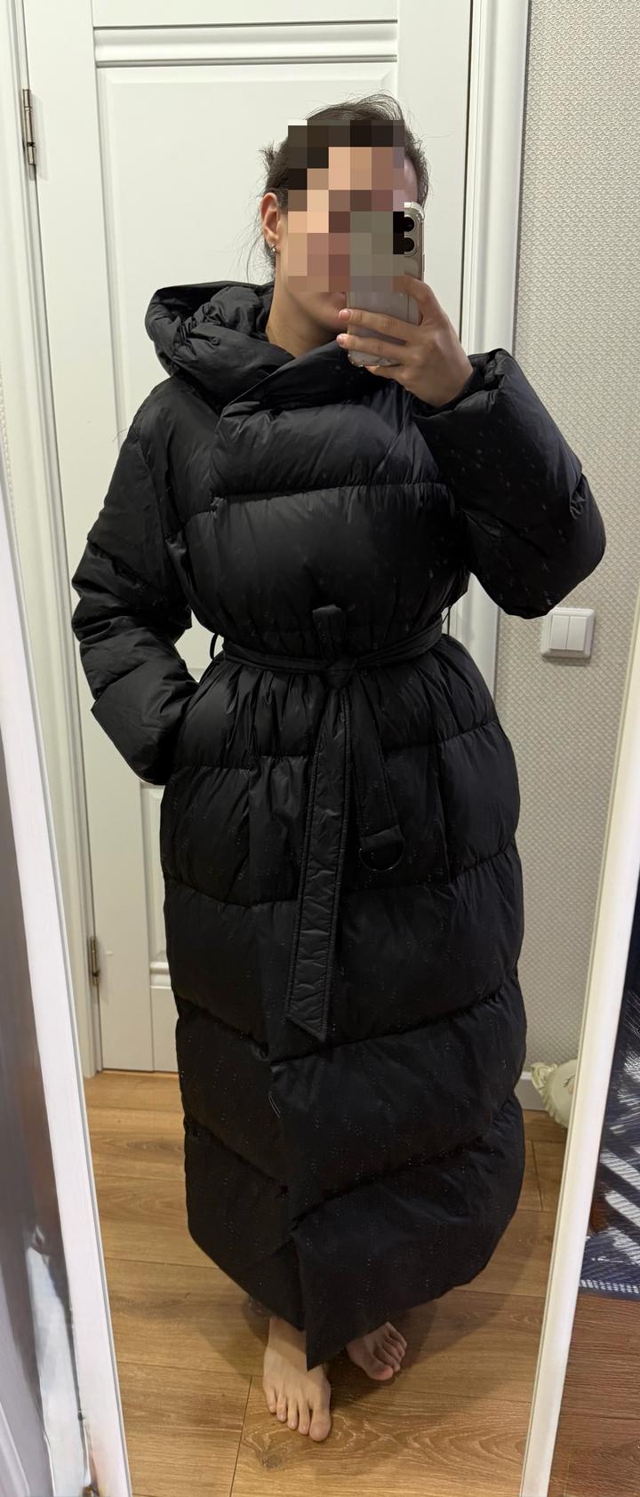 Длинный пуховик Max Mara с поясом