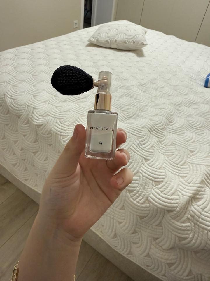 MIAMITATS glitter spray
