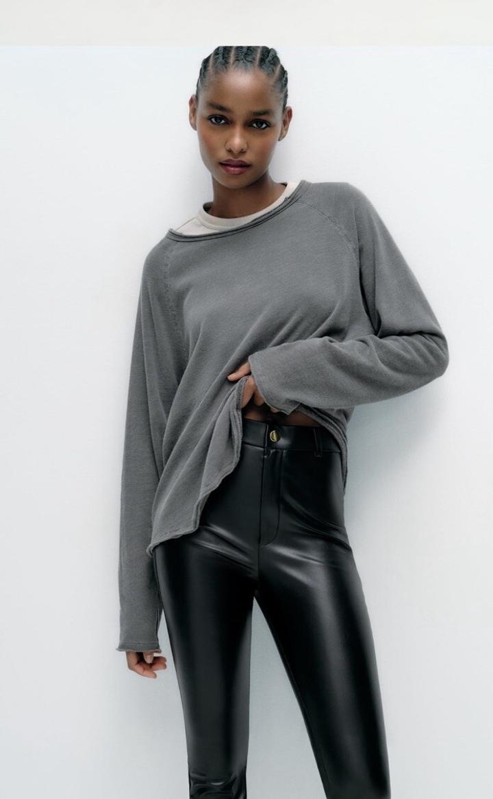 Брюки из экокожи Zara