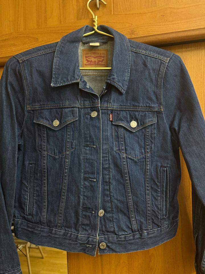 Джинсовая куртка Levi's