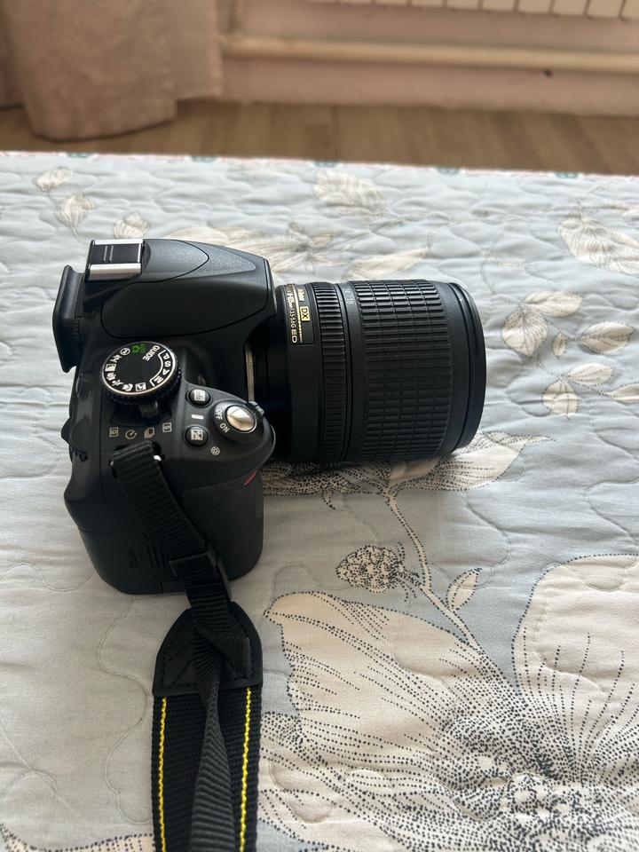 Nikon D3000