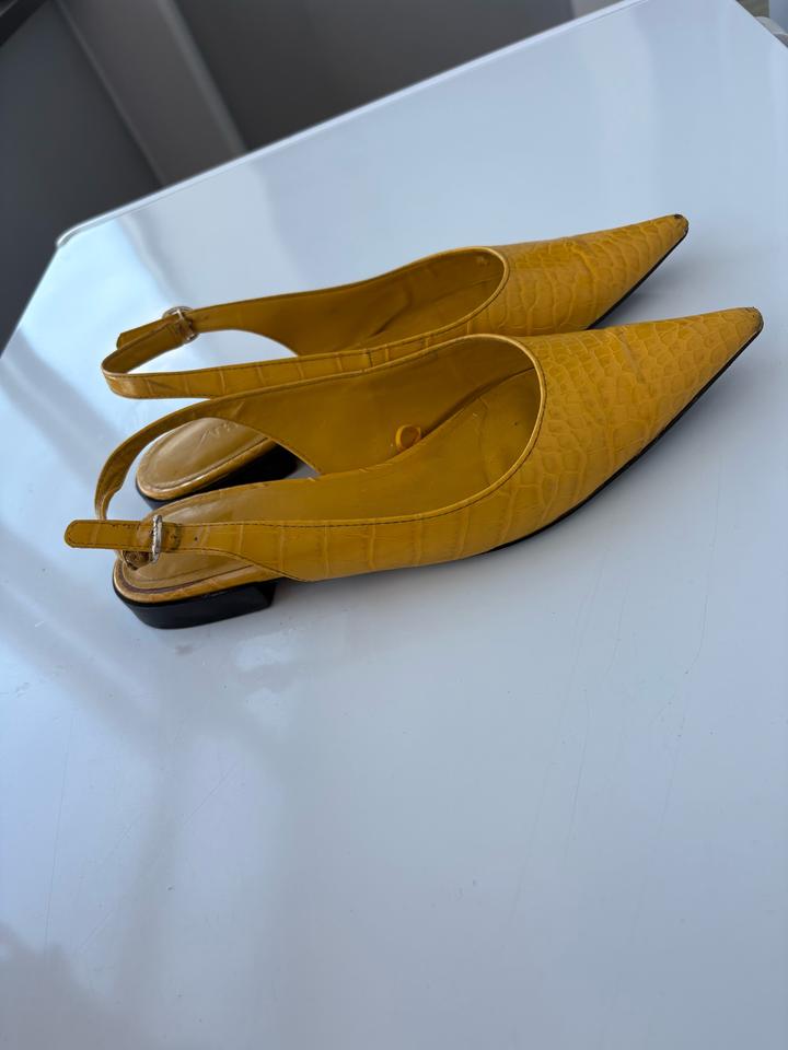 zara сандали