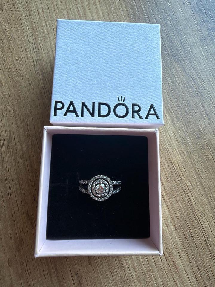 Кольцо Pandora