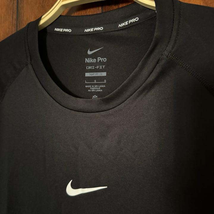 Футболка Nike Pro