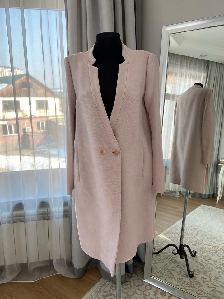 Zara Легкое пальто Зара